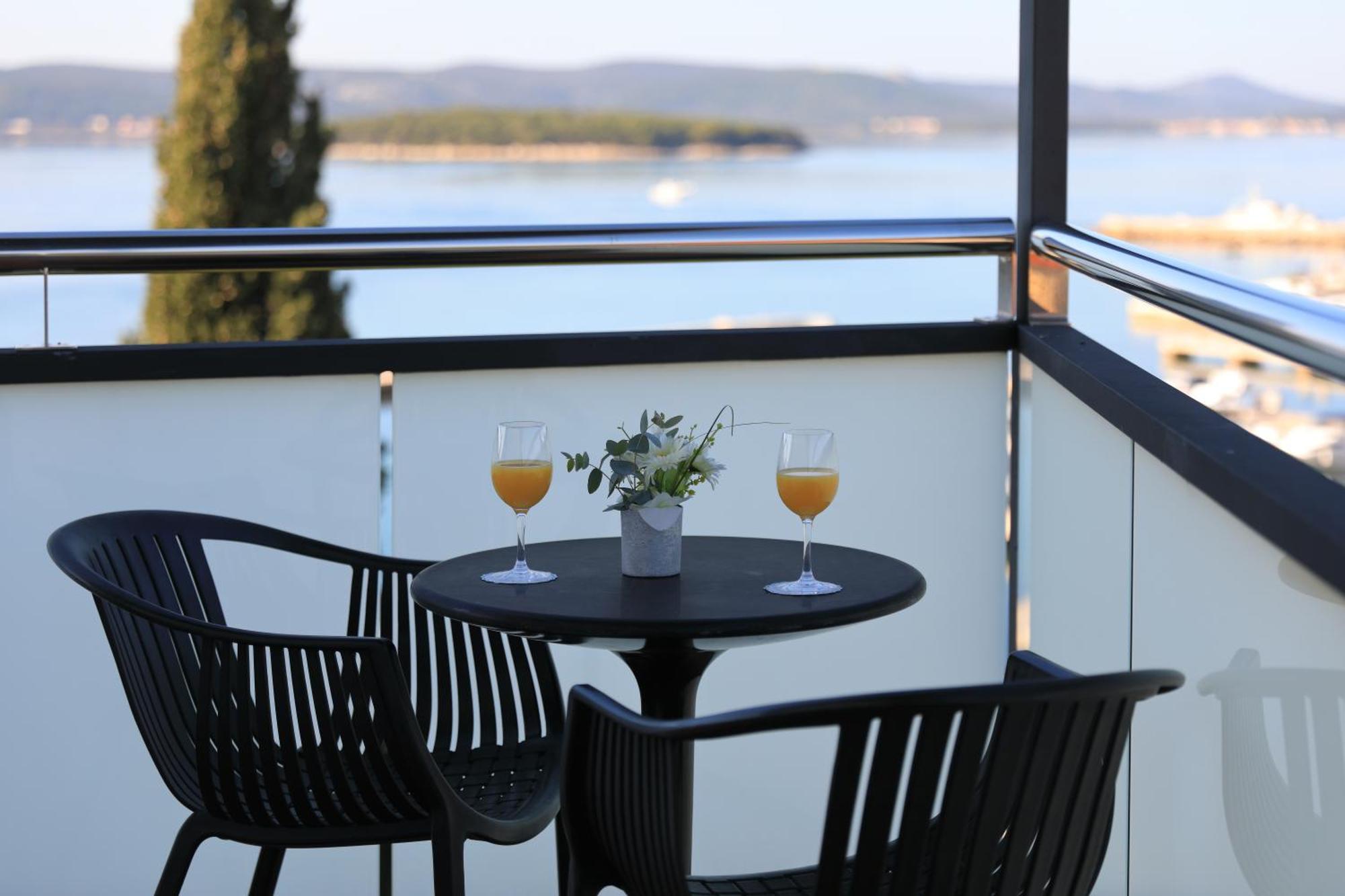 Ilirija Resort Hotel Ilirija Biograd Na Moru Ruang foto