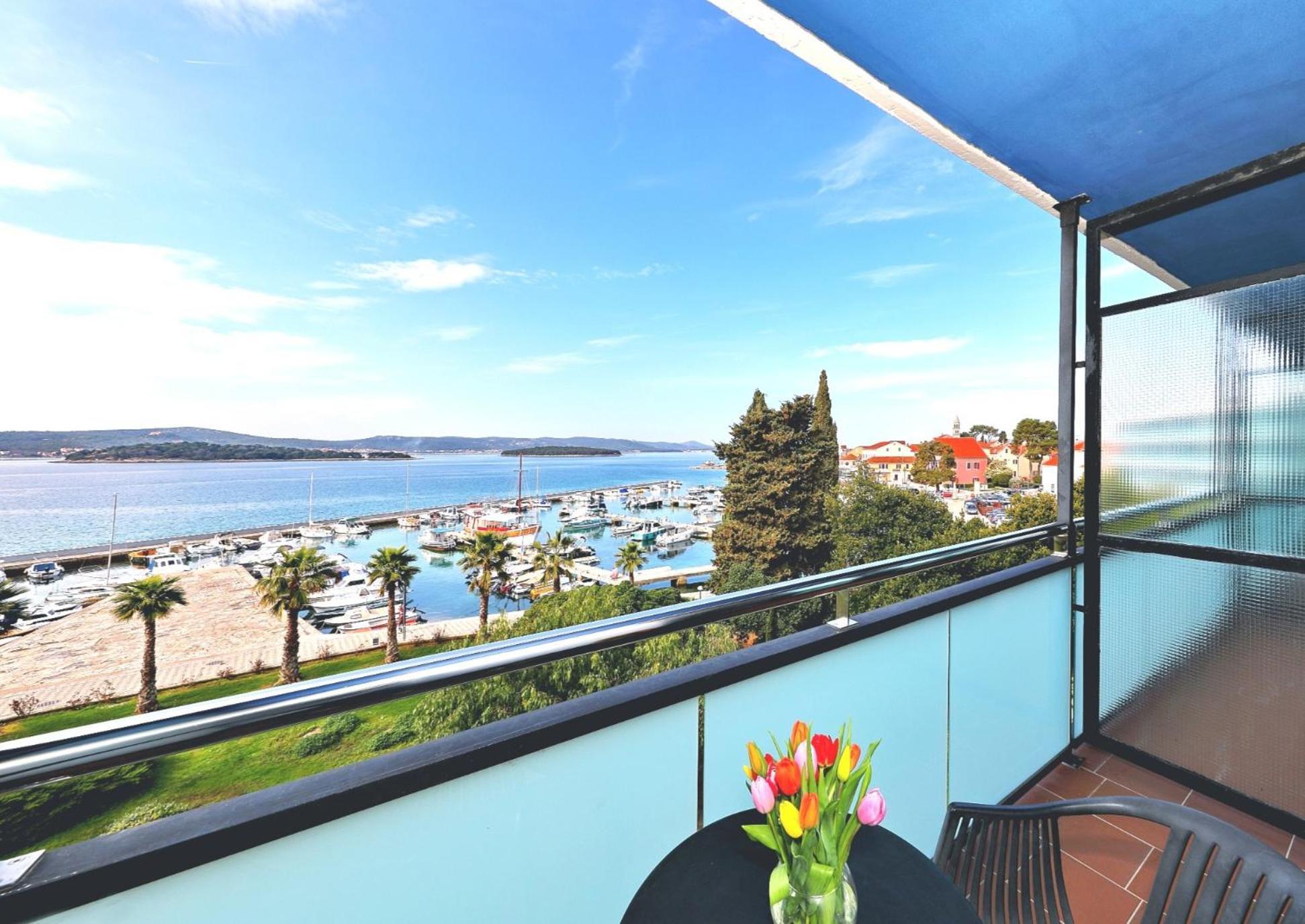 Ilirija Resort Hotel Ilirija Biograd Na Moru Bagian luar foto